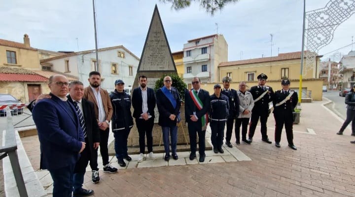 25 aprile 2023, monumento dei caduti