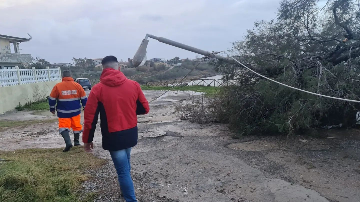 Tromba d'aria, il Sindaco: "Giorno triste per il nostro territorio, chiediamo aiuti immediati"