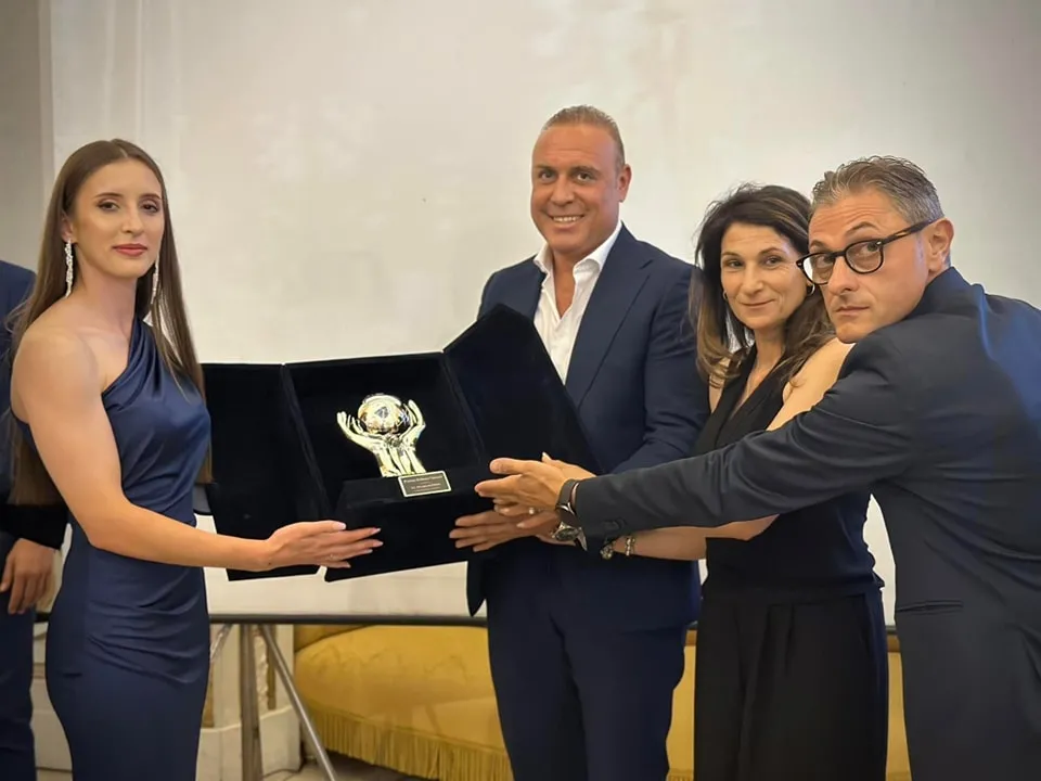 𝐌𝐚𝐫𝐠𝐡𝐞𝐫𝐢𝐭𝐚 𝐏𝐢𝐭𝐭𝐞𝐥𝐥𝐚 𝐦𝐢𝐠𝐥𝐢𝐨𝐫 𝐚𝐫𝐛𝐢𝐭𝐫𝐨 𝐞𝐦𝐞𝐫𝐠𝐞𝐧𝐭𝐞 𝐝𝐞𝐥𝐥'𝐄𝐜𝐜𝐞𝐥𝐥𝐞𝐧𝐳𝐚 𝐜𝐚𝐥𝐚𝐛𝐫𝐞𝐬𝐞: 𝐢 𝐜𝐨𝐦𝐩𝐥𝐢𝐦𝐞𝐧𝐭𝐢 𝐝𝐞𝐥𝐥'𝐀𝐦𝐦𝐢𝐧𝐢𝐬𝐭𝐫𝐚𝐳𝐢𝐨𝐧𝐞